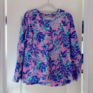 Lilly Pulitzer sweatshirt with cute zipper detail.
